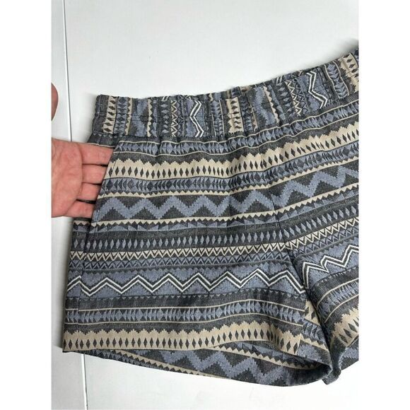 J. Crew Shorts Women's Size 4 Boho Tribal Western Pull On Geometric Pattern - Picture 6 of 11